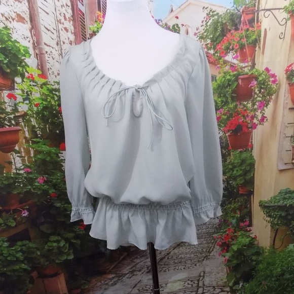 Joie Tops - Joie Gray Pleated Keyhole Boho Blouse M Tie Front